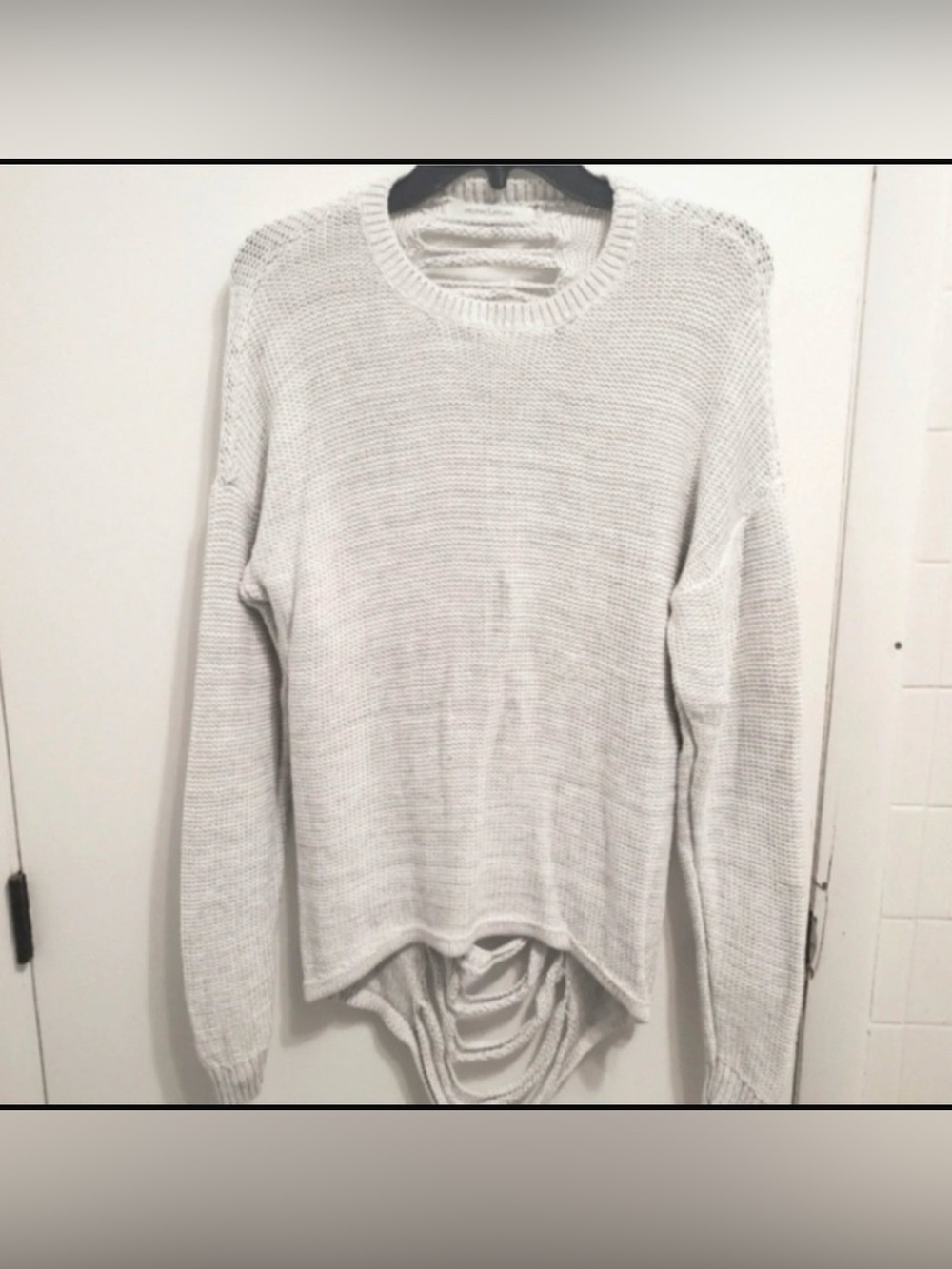 Stitches & Stripes Distressed Gray Sweater Large